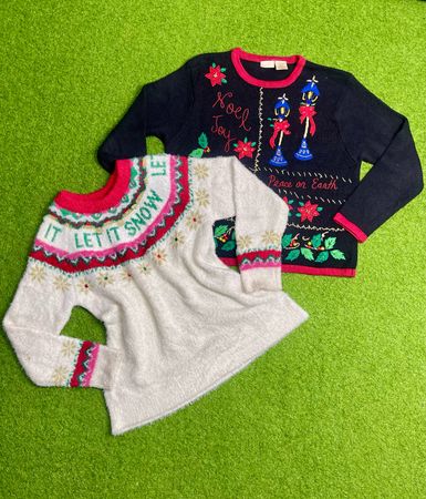 Christmas sweeter men&women (brand) poof, MAD,etc. id690