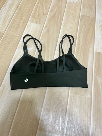 Lululemon bra