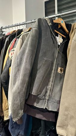 「Carhartt authentic jacket ⚜️」