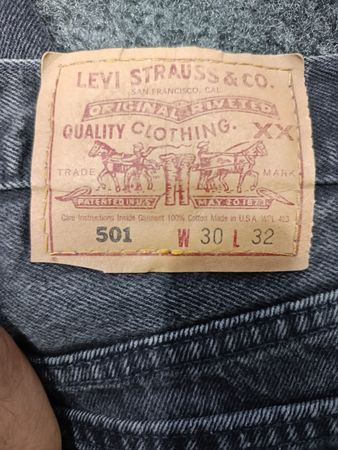Levis 501 personalizados selecionados à mão feitos nos EUA