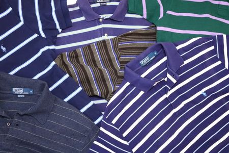 T-shirt con colletto a polo