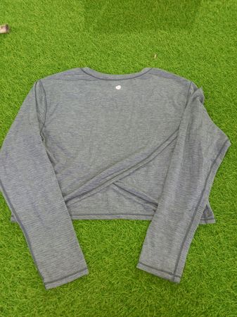 Lululemon t-shirts