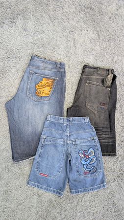 ***Hip Hop Baggy Shorts – Oversized Streetwear Mix