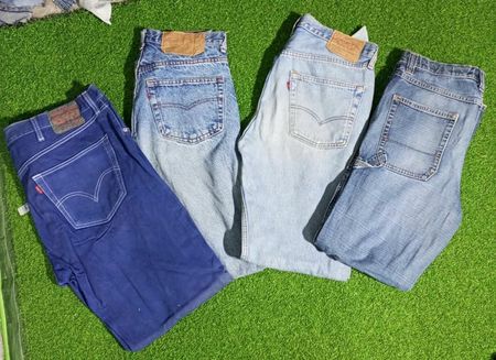 LEVI’S AND OTHER MIX BRANDS JEANS (A 241)