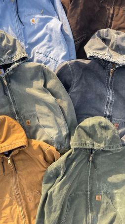 Carhartt authentic jacket ⚜️