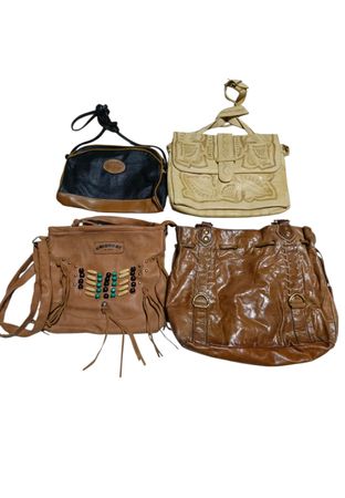 Th27 gold branded bags -5p 30nov25