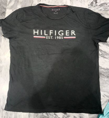 Tommy Hilfiger t shirt
