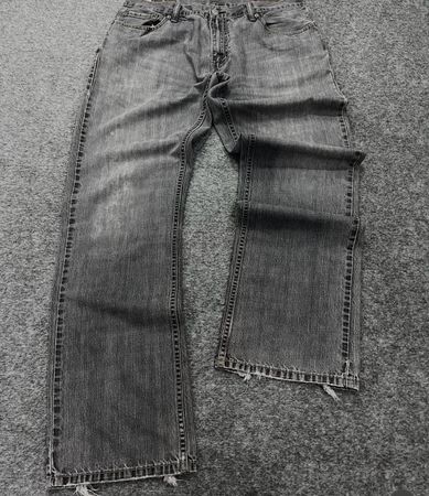 Jeans Y2K de campana y corte bota