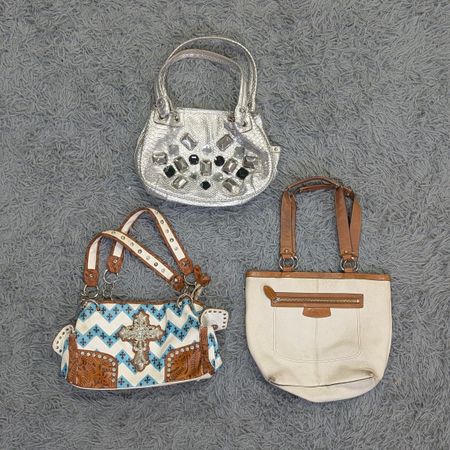 ***Y2K Bags – Retro 2000s Fashion Accessories Mix