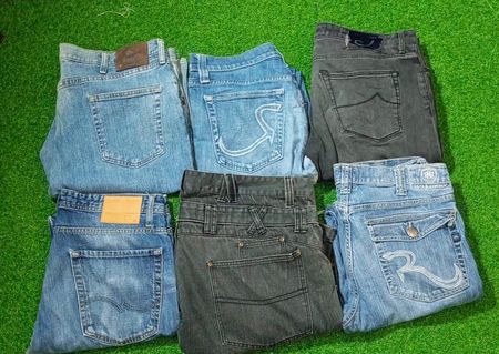 ROCK AND REPUBLIC UND ANDERE MIXMARKEN JEANS (A 171)