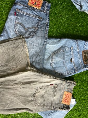 Levi’s 506 & autres jeans numérotés 👖 BN 556