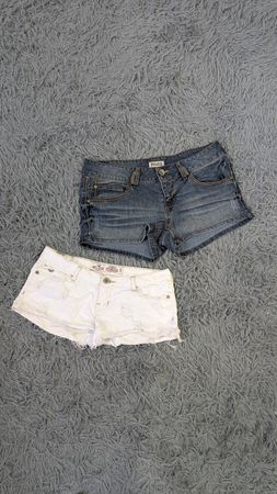 ***Y2K Micro Mini Shorts – Trendy 2000s Fashion Mix