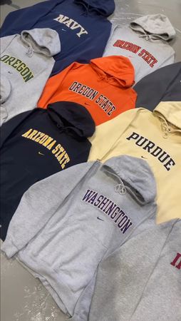 Çlassical Nike SweatShirts And hoodies