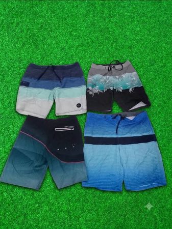 SURFWEAR BRANDED SHORTS