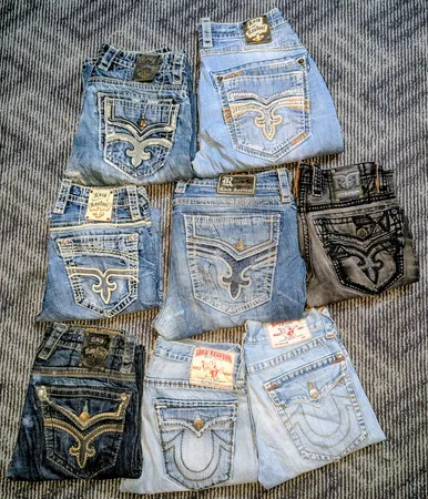 ROCK REVIVAL TRUE RELIGION HOMMES PORTENT DES JEANS