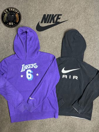Premium Nike Kapuzenpullover