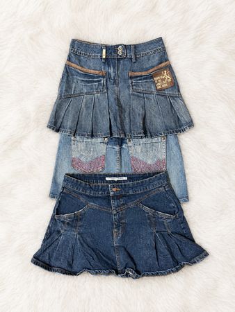 Stylish Y2K denim mini skirts