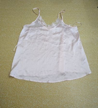 440 Bulk 10x Women's Satin Cami Tops Bundle – Elegant Sleeveless Mixed Lot