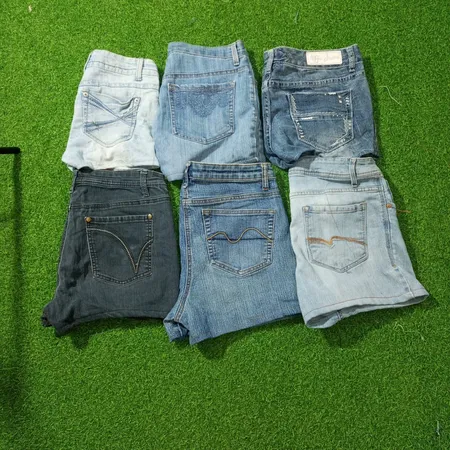 ARIYA AND OTHER BRAND WOMEN WEAR MINI MICRO SHORTS (C389)