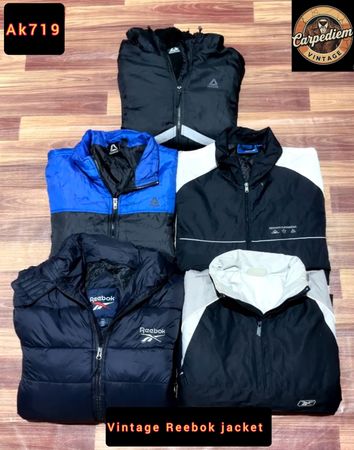 Vintage Reebok jacket ak719