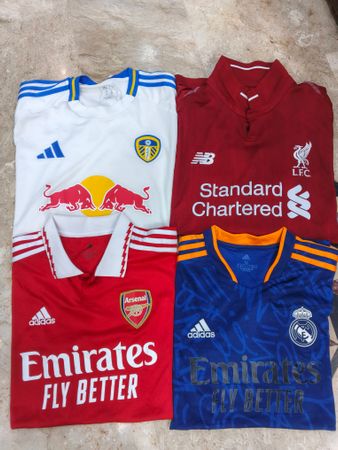 T-shirts Authentic Football 500 pièces