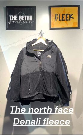 #822 THE NORTH FACE DENALI FLEECE