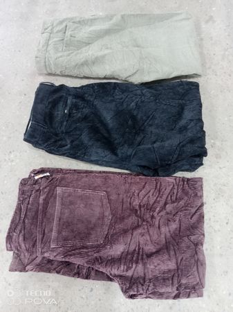 Pantalons en velours côtelé sans marque
