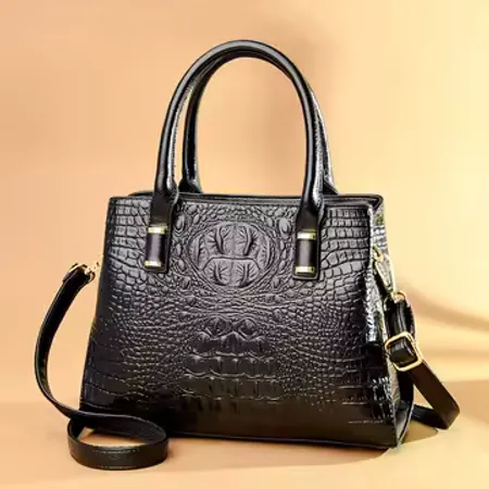 Elegant Women's Handbag – Stylish Everyday Shoulder Bag – Excellent Condition