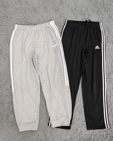 ## Adidas Branded Jogginghosen