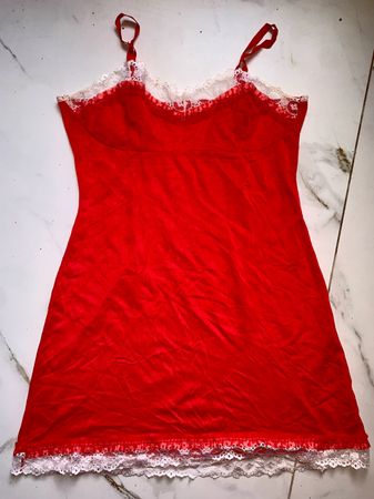 Robe nuisette avec bordure en dentelle | VR-417