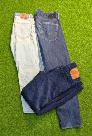 8097 - Levi's Jeans und Baumwollhose