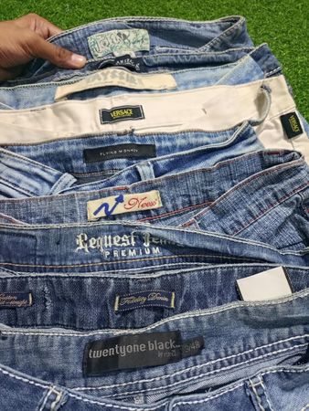 ARIZONA AND OTHER MIX BRANDS JEANS (B 176)