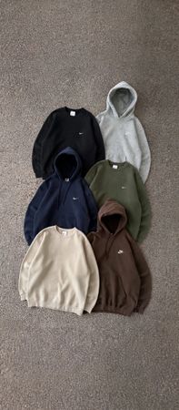 Nike Classic SweatShirt & Hoodie