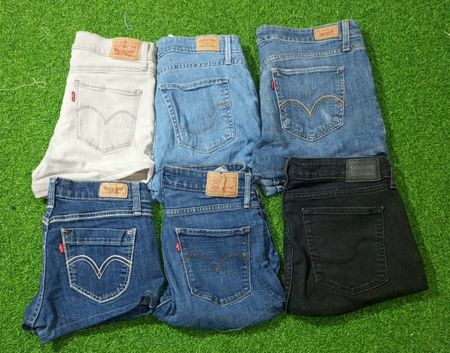 LEVI'S WOMAN WEAR MINI MICRO SHORTS ( C 401)