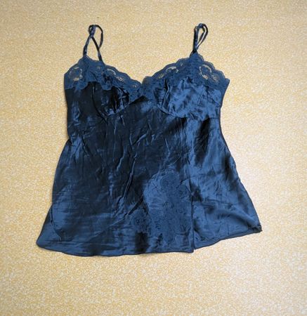 429 Bulk 10x Women's Satin Cami Tops Bundle – Elegant Sleeveless Mixed Lot