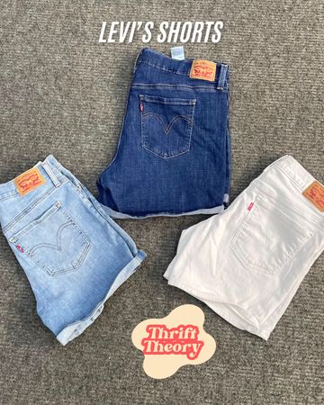 Levi's Shorts - (20/08)