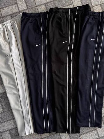 Premium Vintage Nike Baggy Trackpants