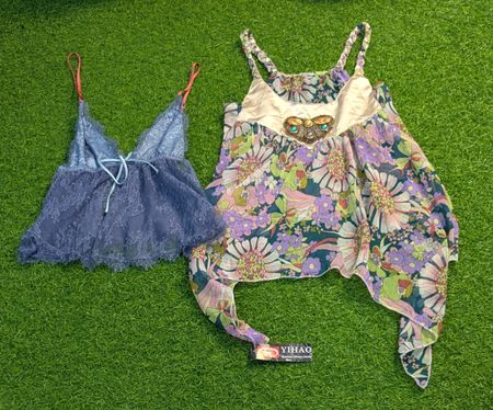 7811 - Hauts Cami Style Y2K