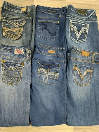 HD1580 Ladies Y2K Embellished Flared Jeans