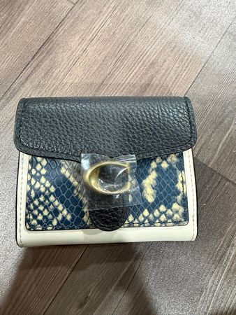 Coach Tabby Wallet (NWT)