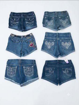 Vintage 2000s Western Embroidered Pocket Denim Shorts Mixed Wholesale Pack
(S-40)